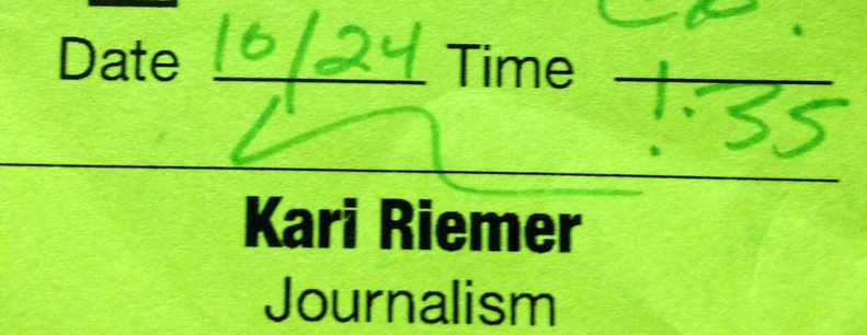 Kari Riemer signature wavy line